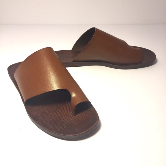 toe ring slide sandals